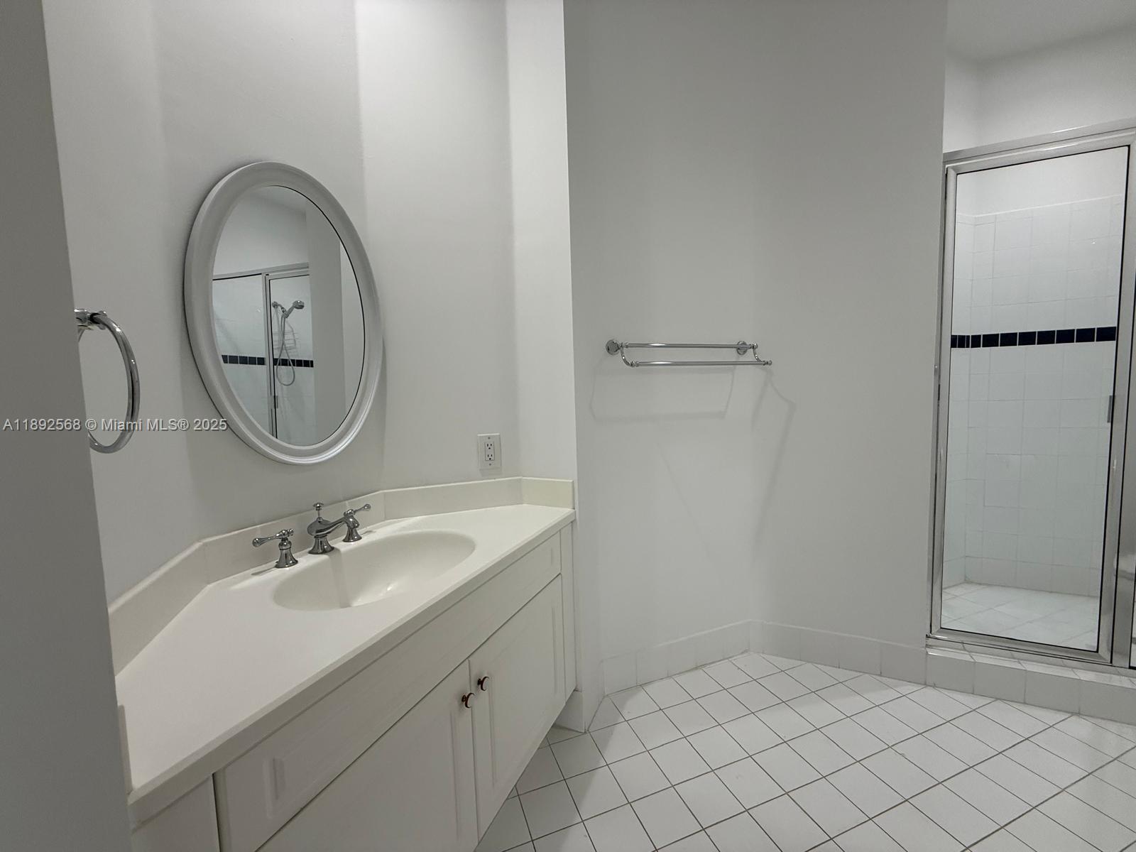 Photo of 996 Sanibel Dr  (996), Hollywood, Florida, 33019 - 