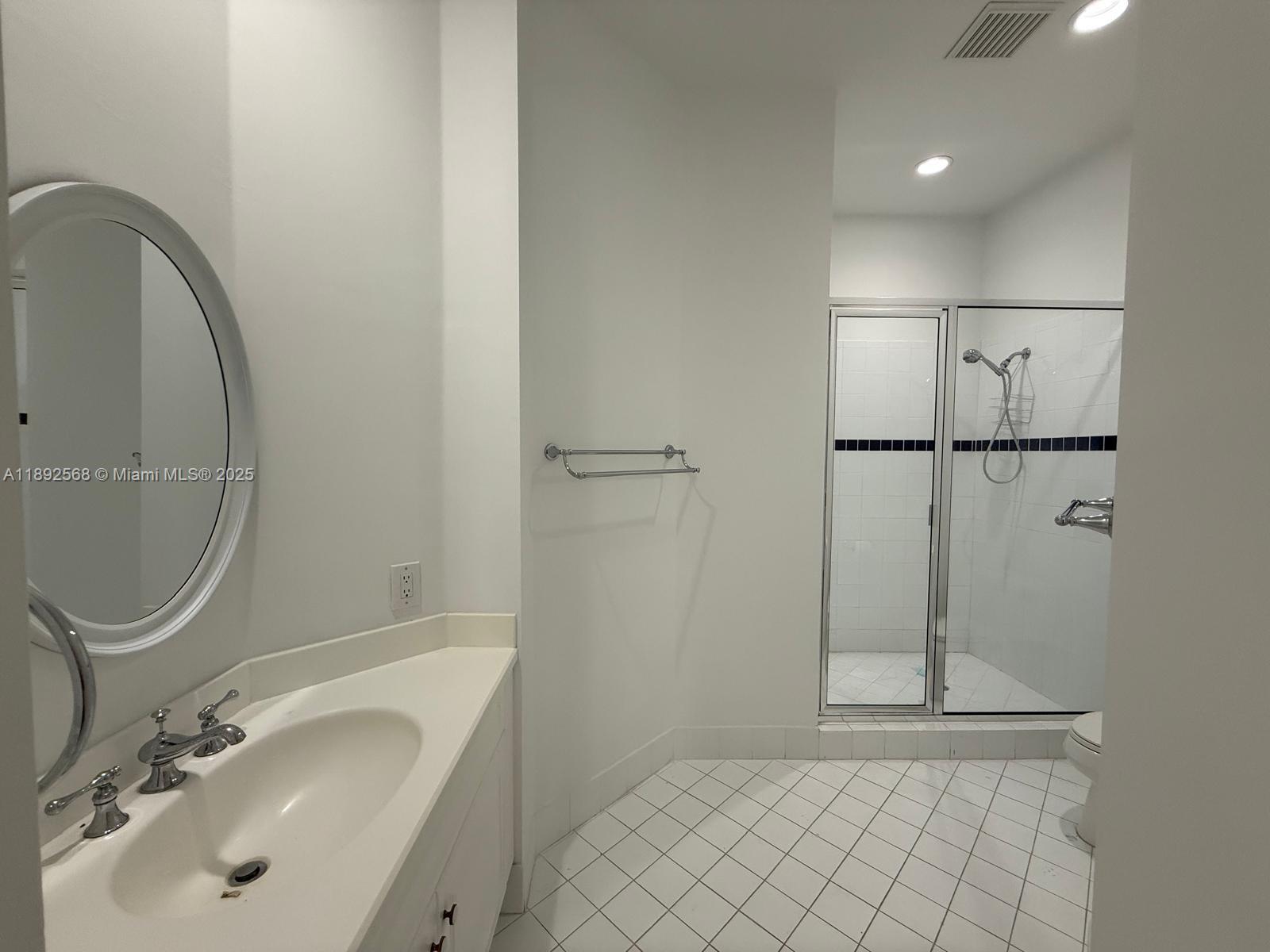 Photo of 996 Sanibel Dr  (996), Hollywood, Florida, 33019 - 