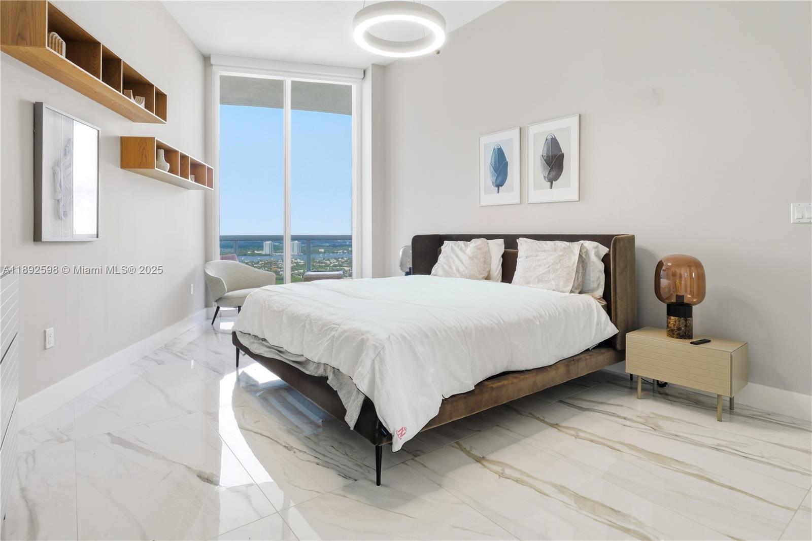 See details 3705 2 / 2 1435 sq. ft. $ 2025-10-08 0 Photo