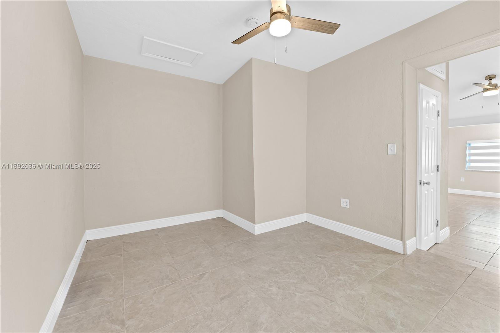 See details / 3026 sq. ft. $ 2025-10-08 0 Photo