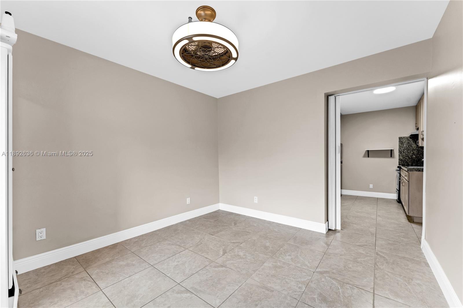 See details / 3026 sq. ft. $ 2025-10-08 0 Photo