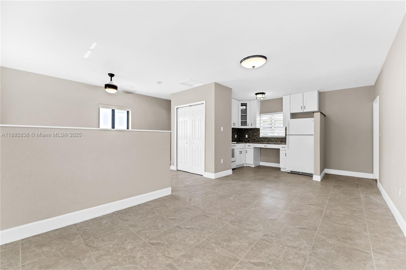 See details / 3026 sq. ft. $ 2025-10-08 0 Photo