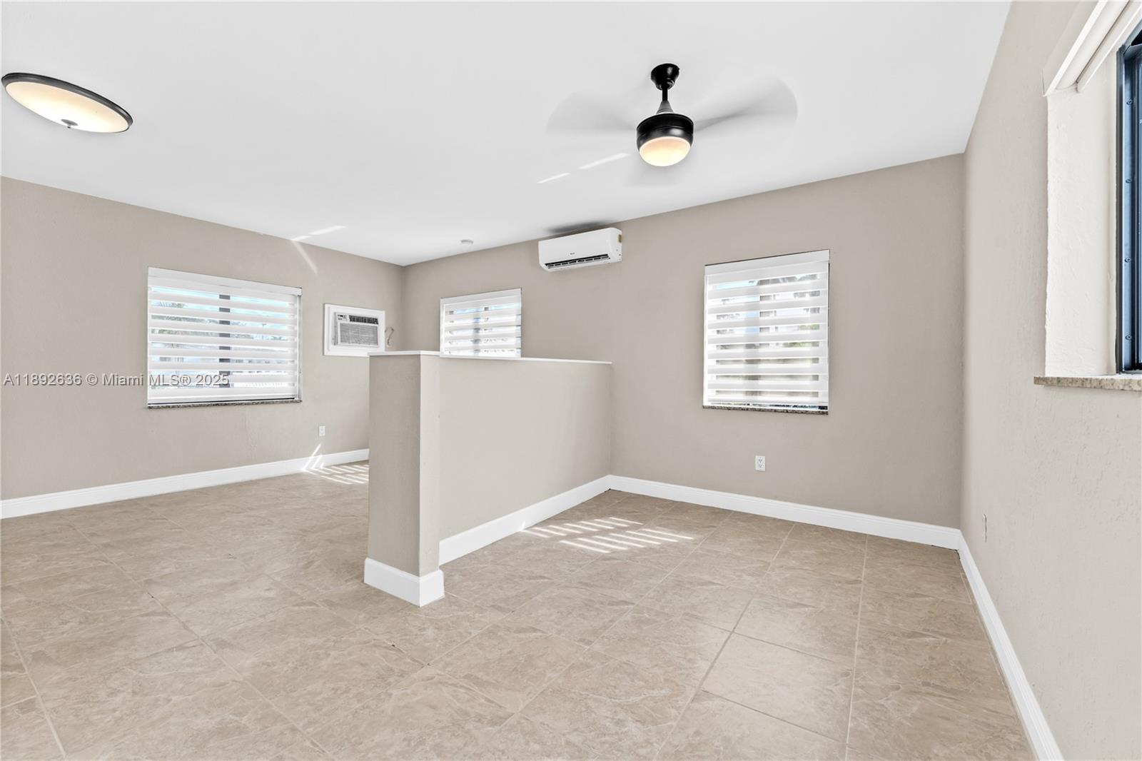 See details / 3026 sq. ft. $ 2025-10-08 0 Photo