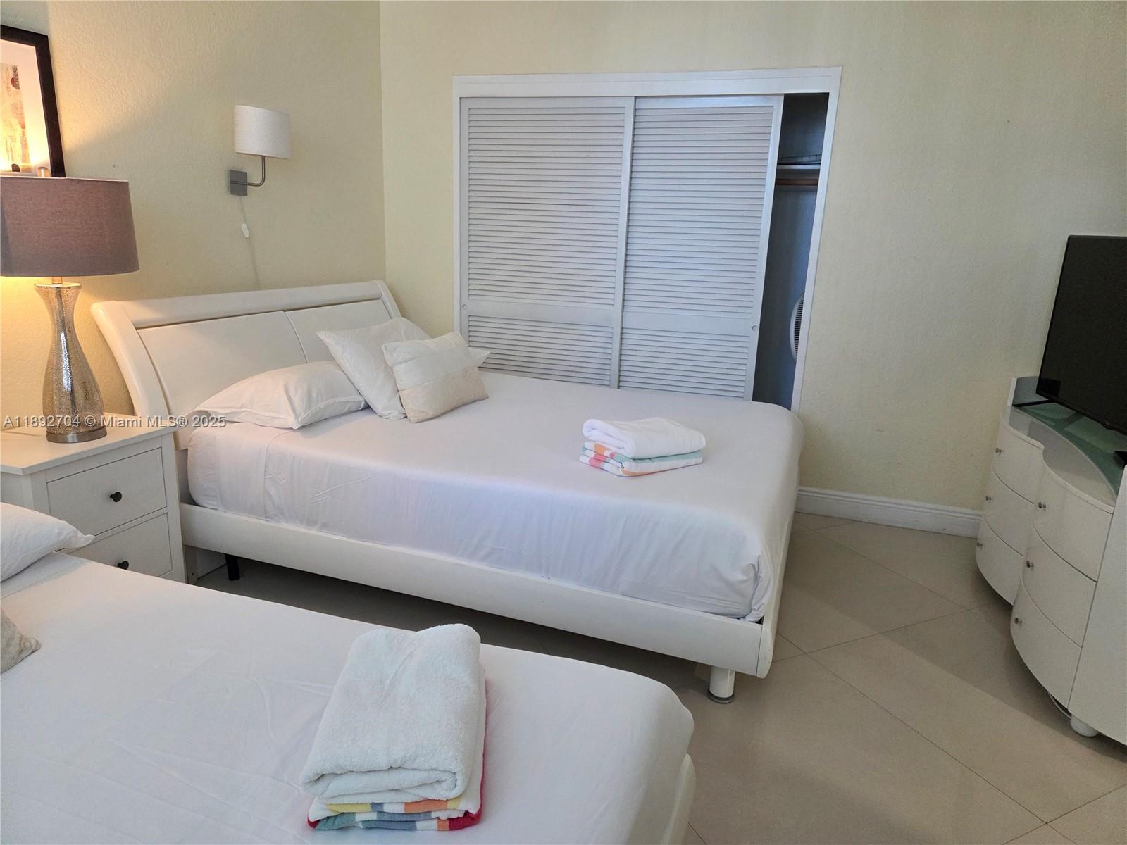 Photo of 3901 Ocean Dr  #8S, Hollywood, Florida, 33019 -