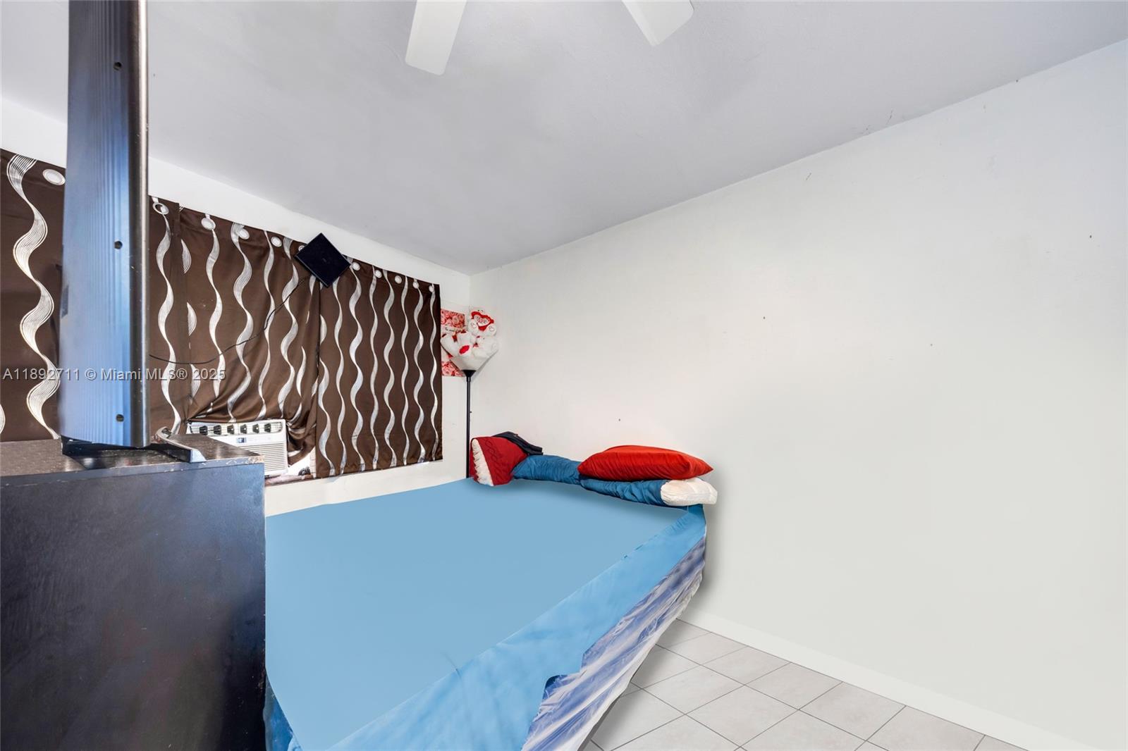 Ver detalles / sq. ft. $ 2025-10-08 0 foto