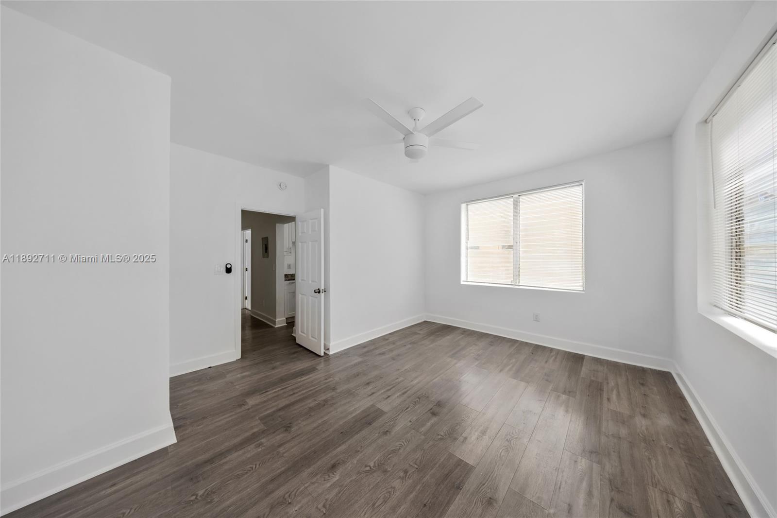 Ver detalles / sq. ft. $ 2025-10-08 0 foto