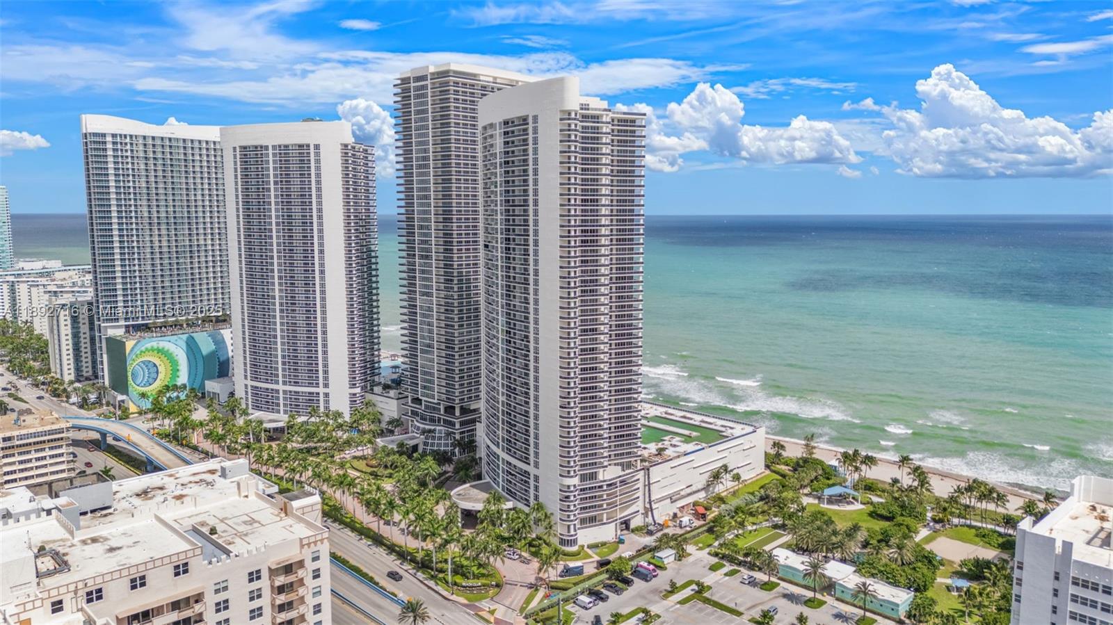 803 3 / 3 1841 sq. ft. $ 2025-10-08 0 foto