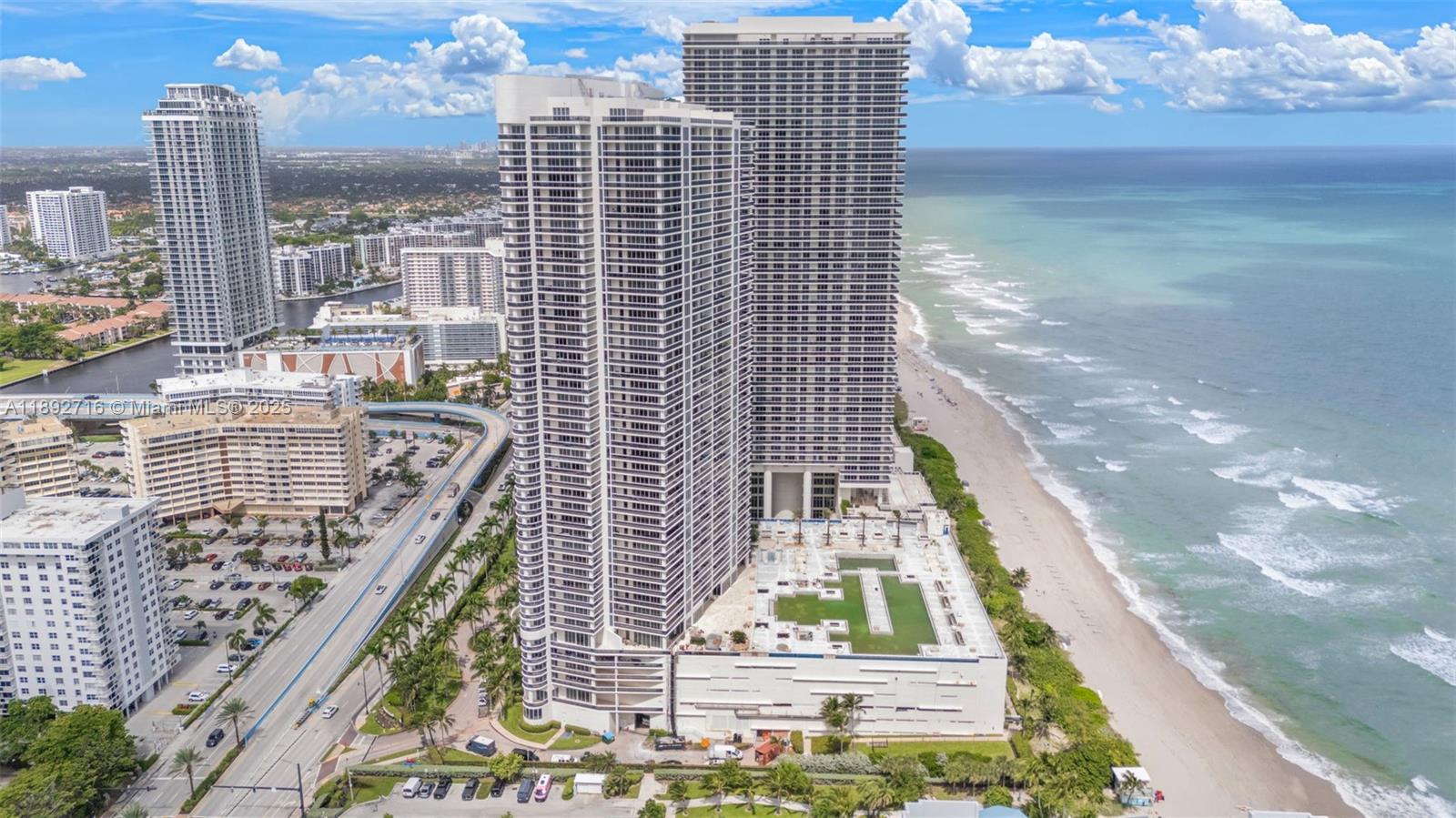 See details 803 3 / 3 1841 sq. ft. $ 2025-10-08 0 Photo