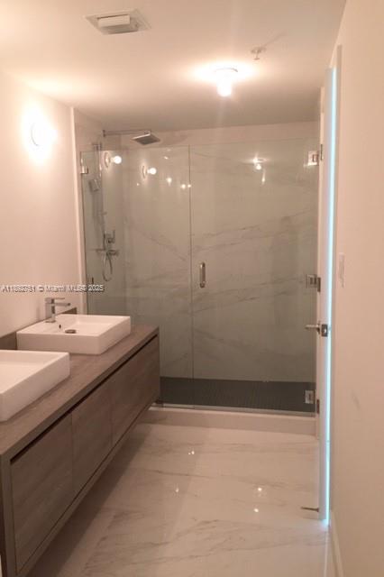 Photo of 400 Sunny Isles Blvd  #1621, Sunny Isles Beach, Florida, 33160 - 