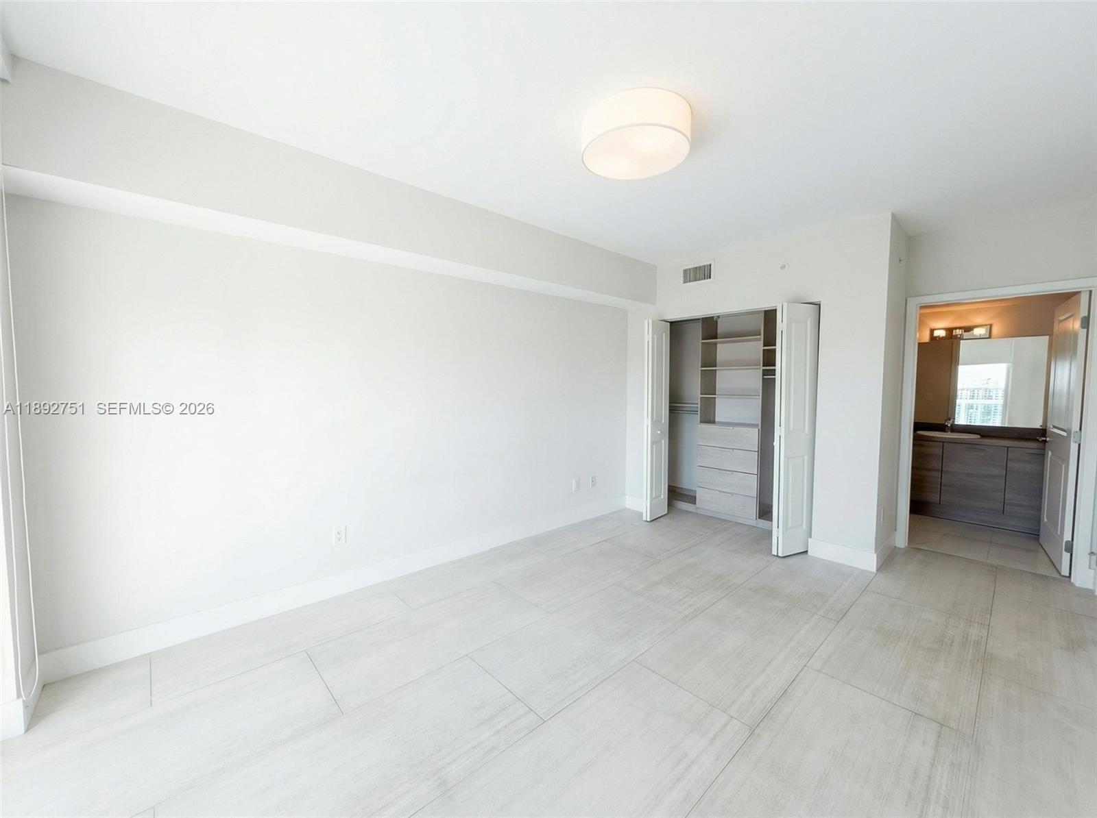 Photo of 400 Sunny Isles Blvd  #1621, Sunny Isles Beach, Florida, 33160 - 