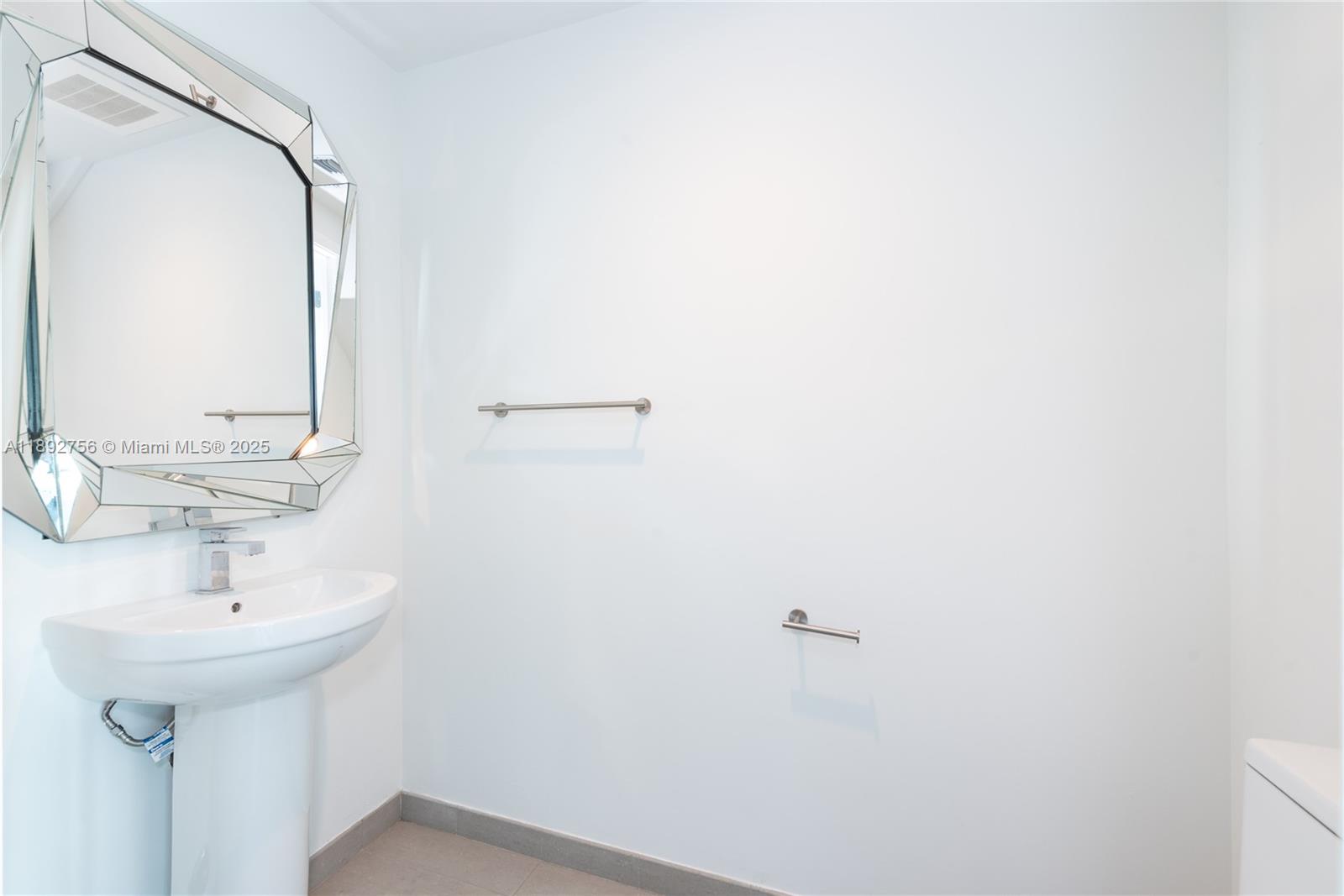 Photo of 1080 Brickell Ave  #509, Miami, Florida, 33131 -