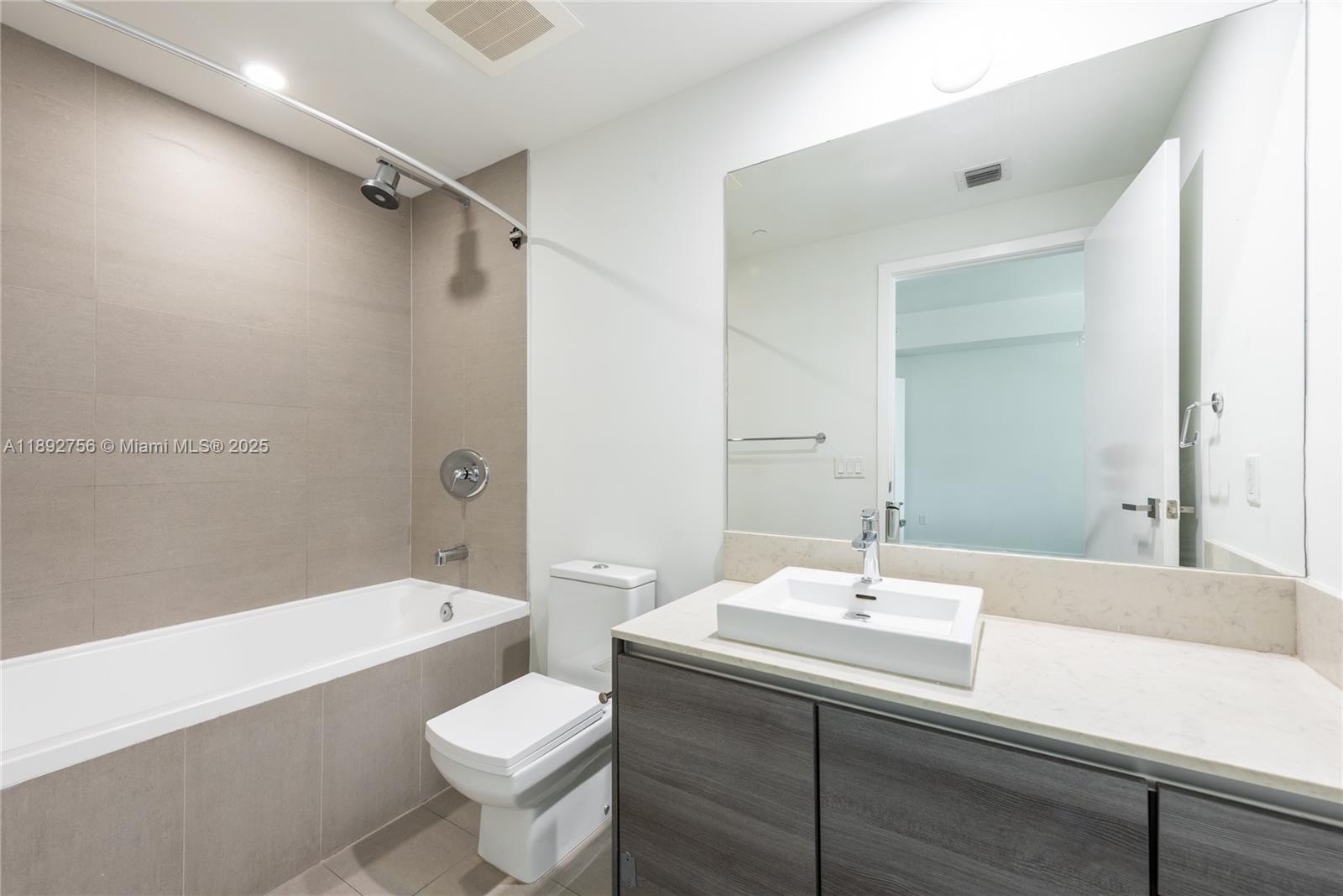 Photo of 1080 Brickell Ave  #509, Miami, Florida, 33131 -