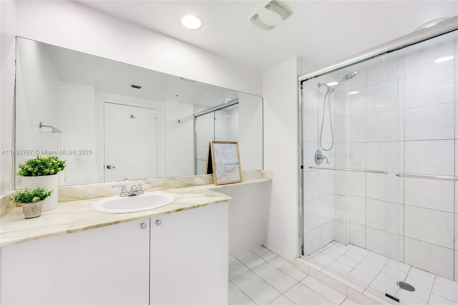 Photo of 2775 187th St  #309, Aventura, Florida, 33180 - 