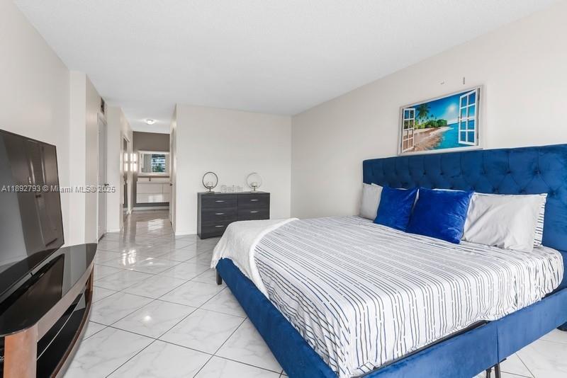 Photo of 3800 Ocean Dr  #410, Hollywood, Florida, 33019 - 
