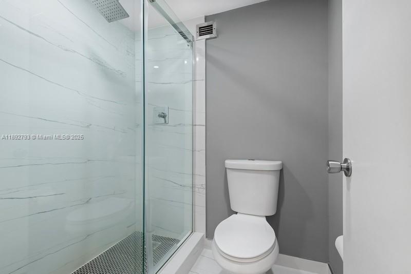 Photo of 3800 Ocean Dr  #410, Hollywood, Florida, 33019 - Master Bathroom with standup shower