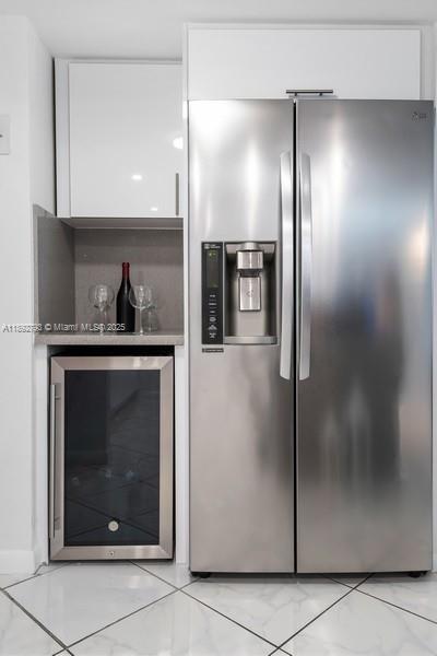 Photo of 3800 Ocean Dr #410, Hollywood, Florida, 33019 - New Stainless steel appliances