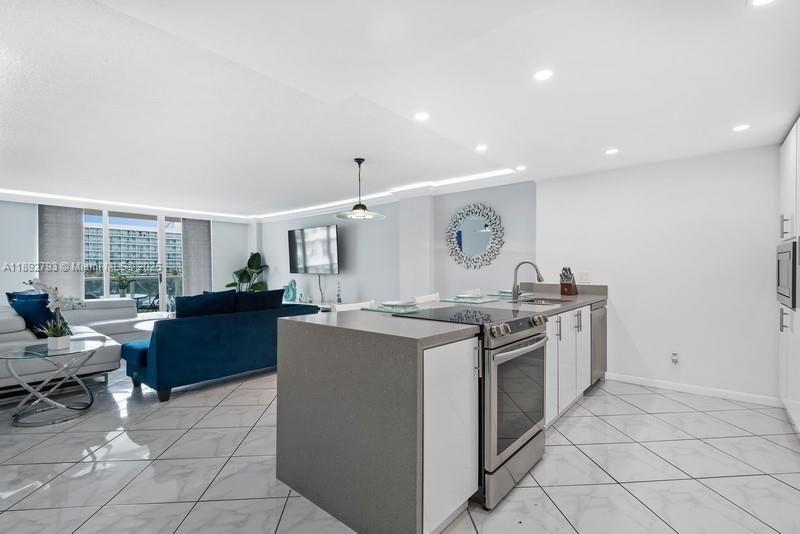 Photo of 3800 Ocean Dr #410, Hollywood, Florida, 33019 - Fabulous open concept