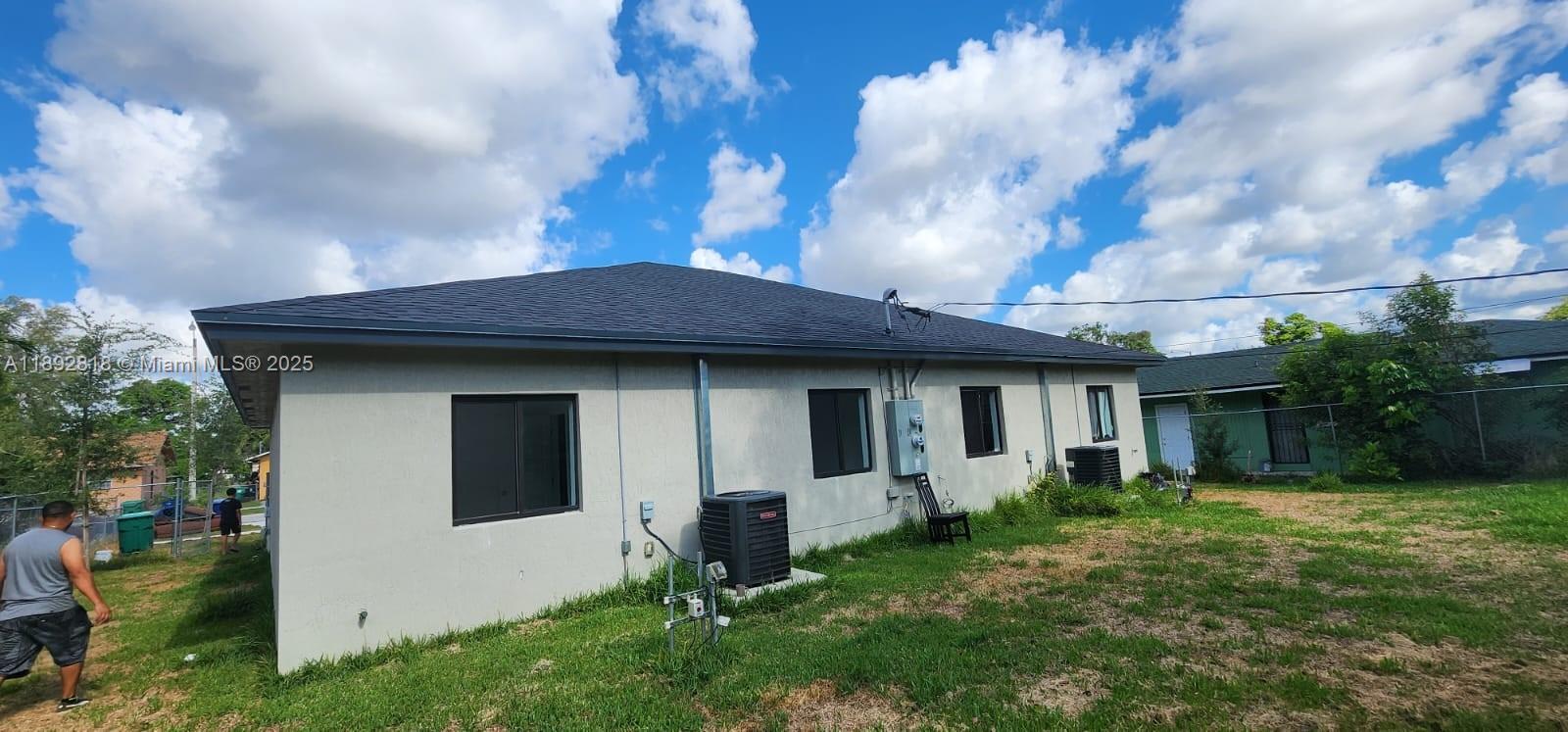 See details / 2288 sq. ft. $ 2025-10-09 0 Photo