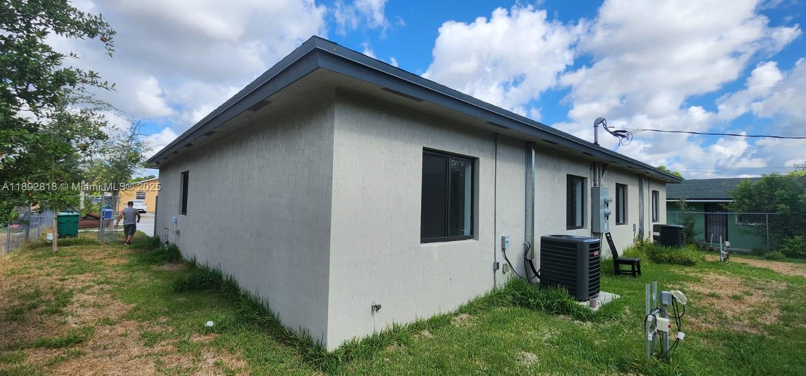 See details / 2288 sq. ft. $ 2025-10-09 0 Photo