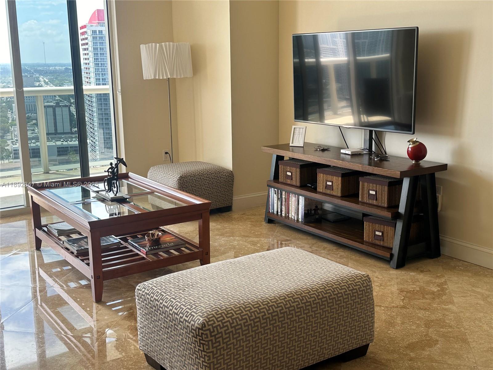 See details 2707 3 / 3 1571 sq. ft. $ 2025-10-08 0 Photo