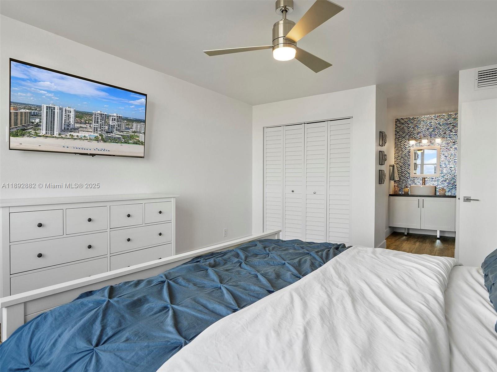 Photo of 2101 Ocean Dr  #1904, Hollywood, Florida, 33019 -