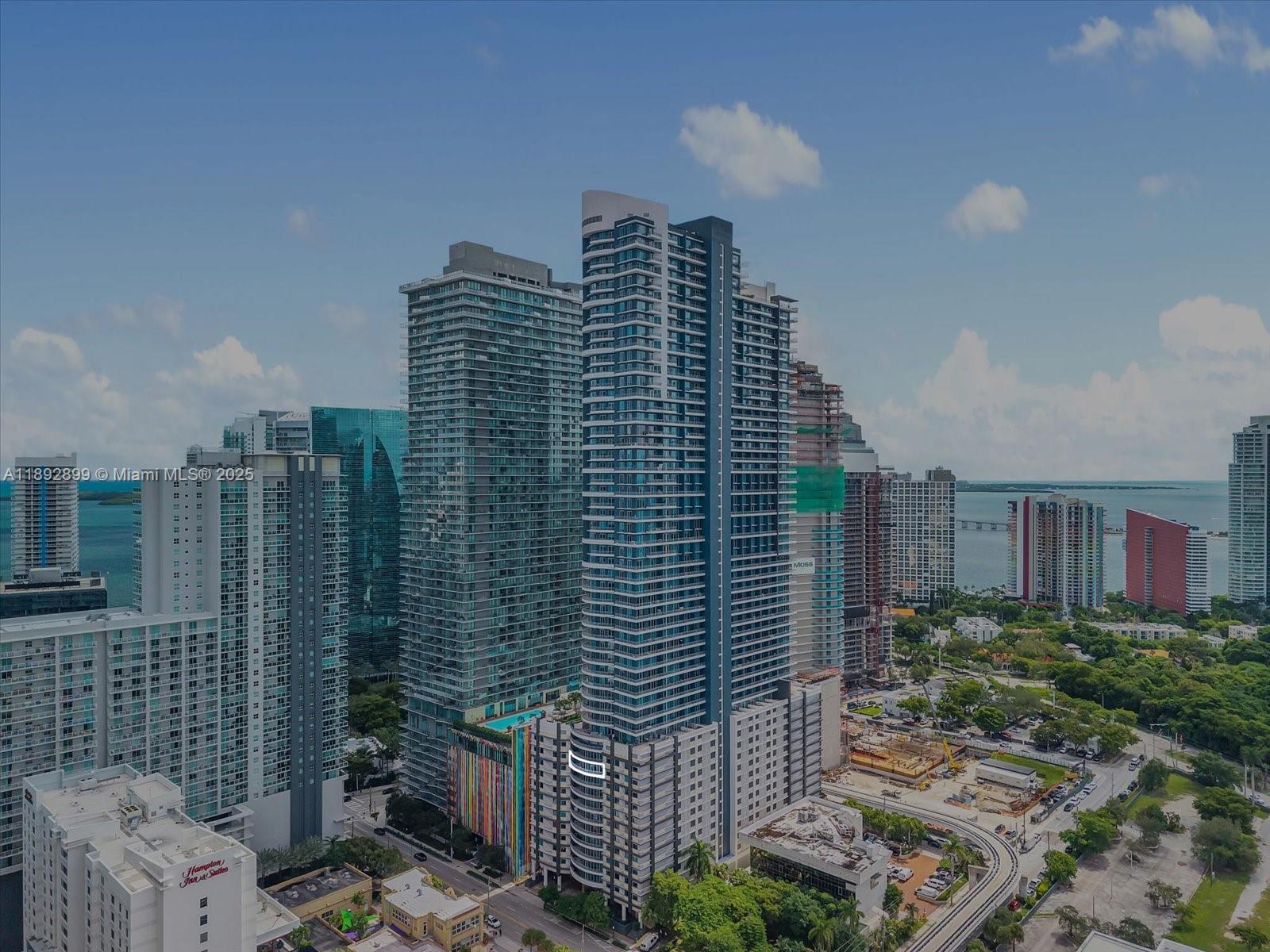 Подробнее 1002  /   кв.футов $ 2025-10-08 0 Фото