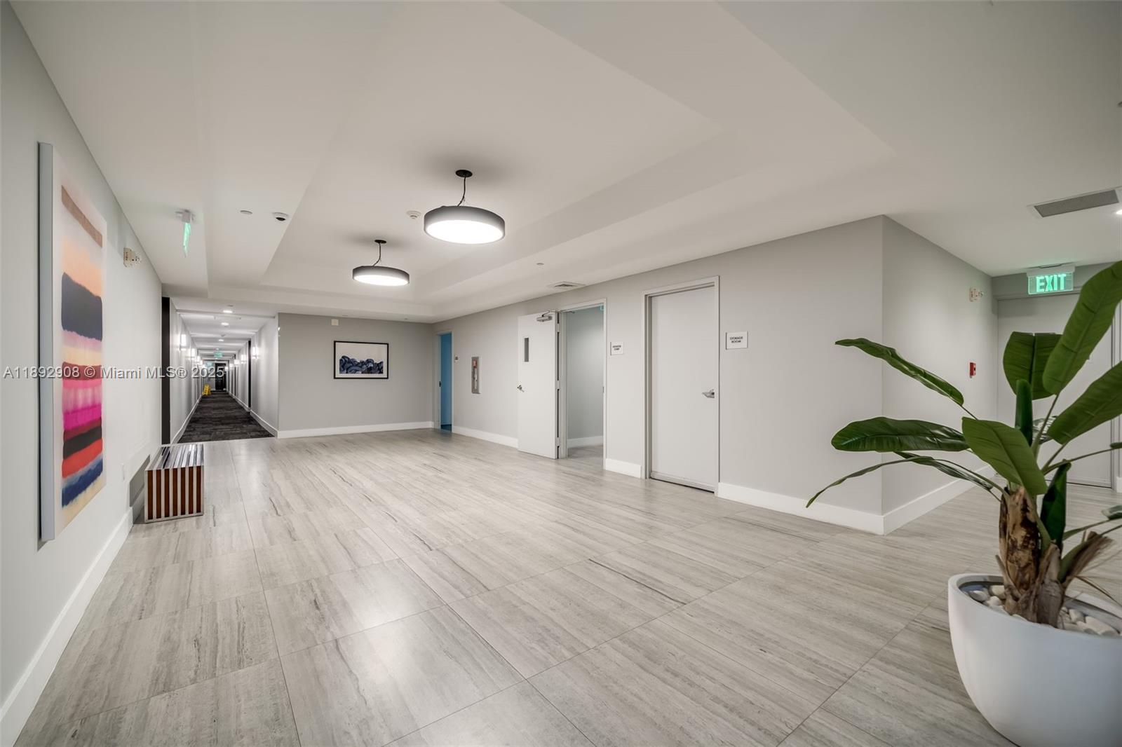 Photo of 140 Dixie Hwy  #1011, Hollywood, Florida, 33020 - 
