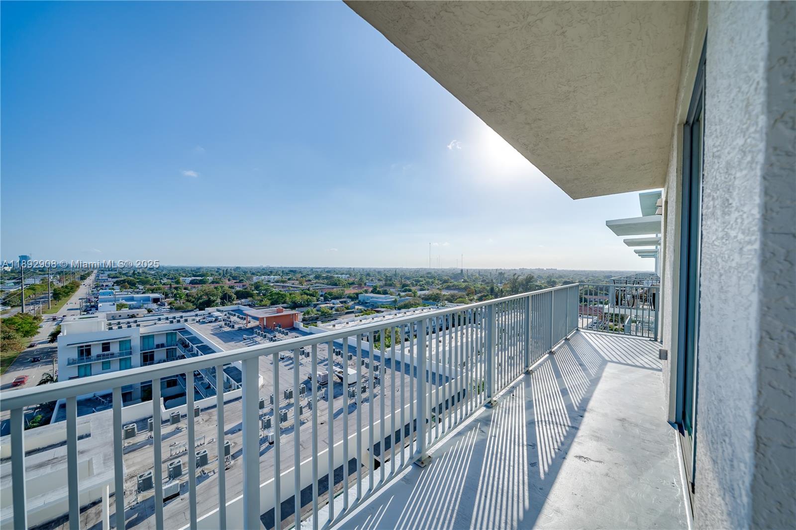 Photo of 140 Dixie Hwy  #1011, Hollywood, Florida, 33020 - 