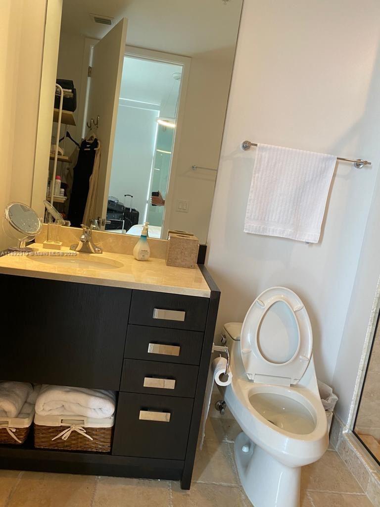 See details 3306 2 / 3 1614 sq. ft. $ 2025-10-08 0 Photo