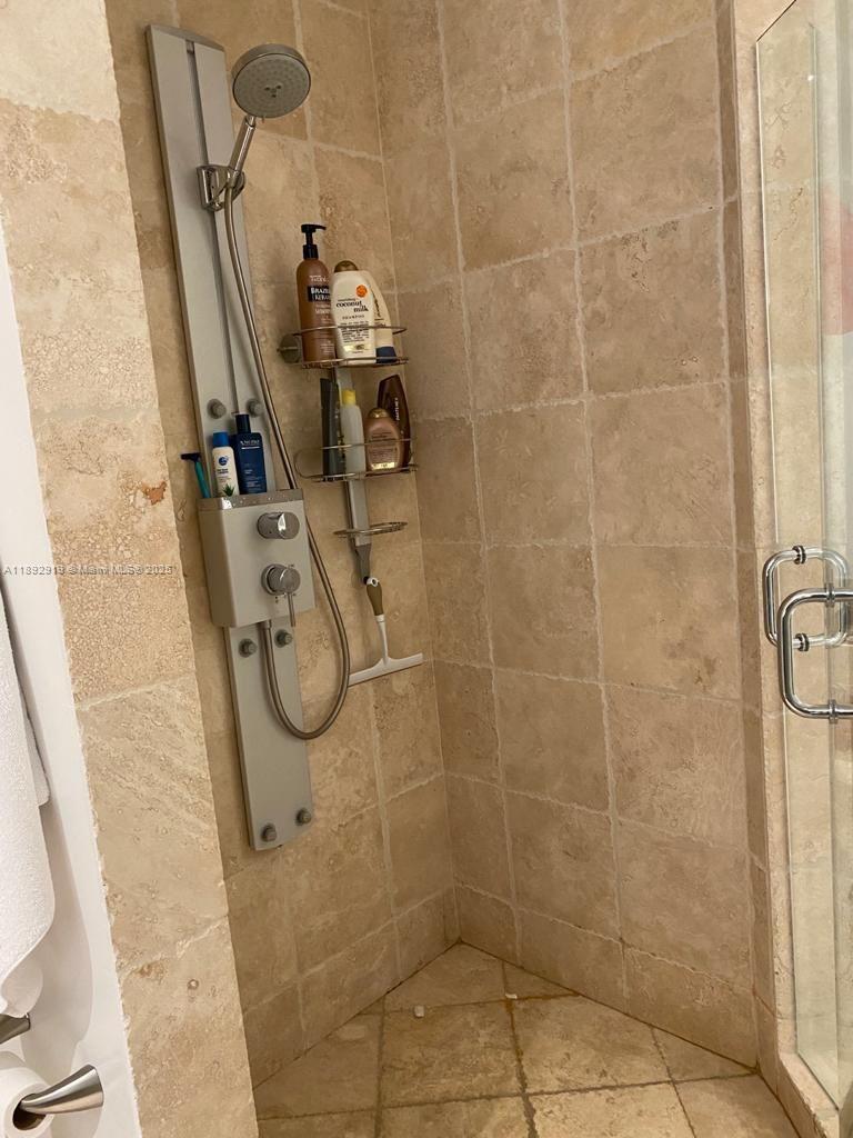 See details 3306 2 / 3 1614 sq. ft. $ 2025-10-08 0 Photo