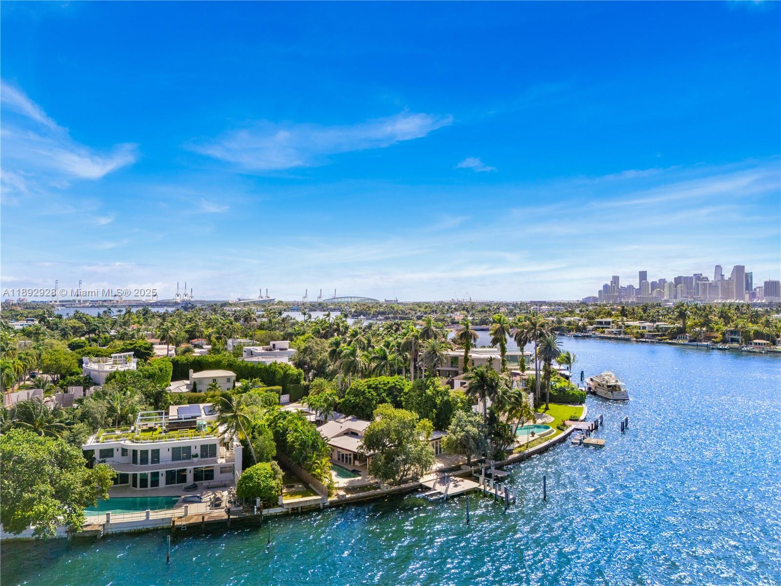   /   sq. ft. $ 2025-10-08 0 foto