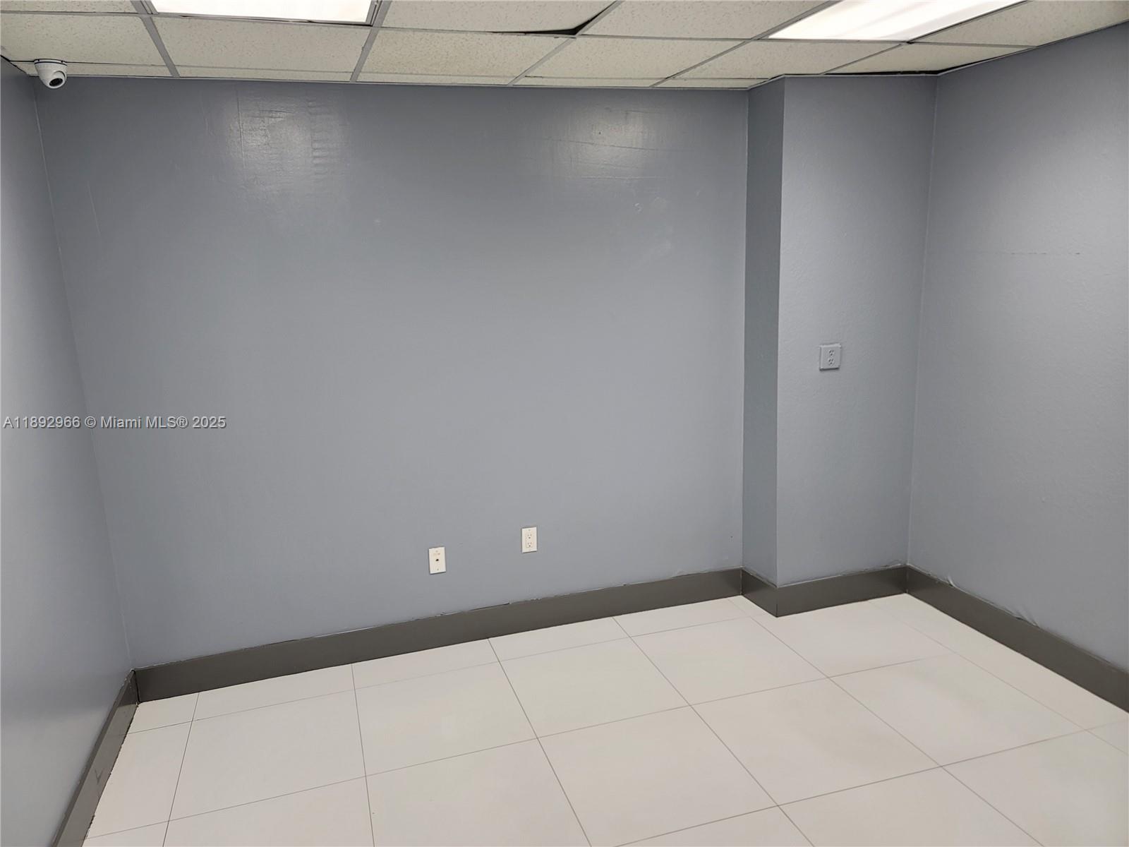 Ver detalles 3006 / sq. ft. $ 2025-10-08 0 foto