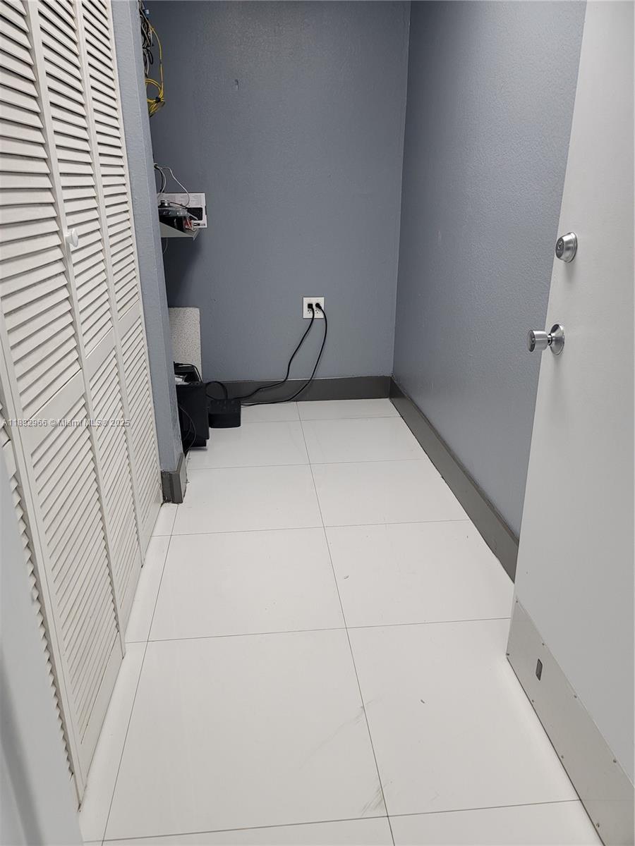 Ver detalles 3006 / sq. ft. $ 2025-10-08 0 foto