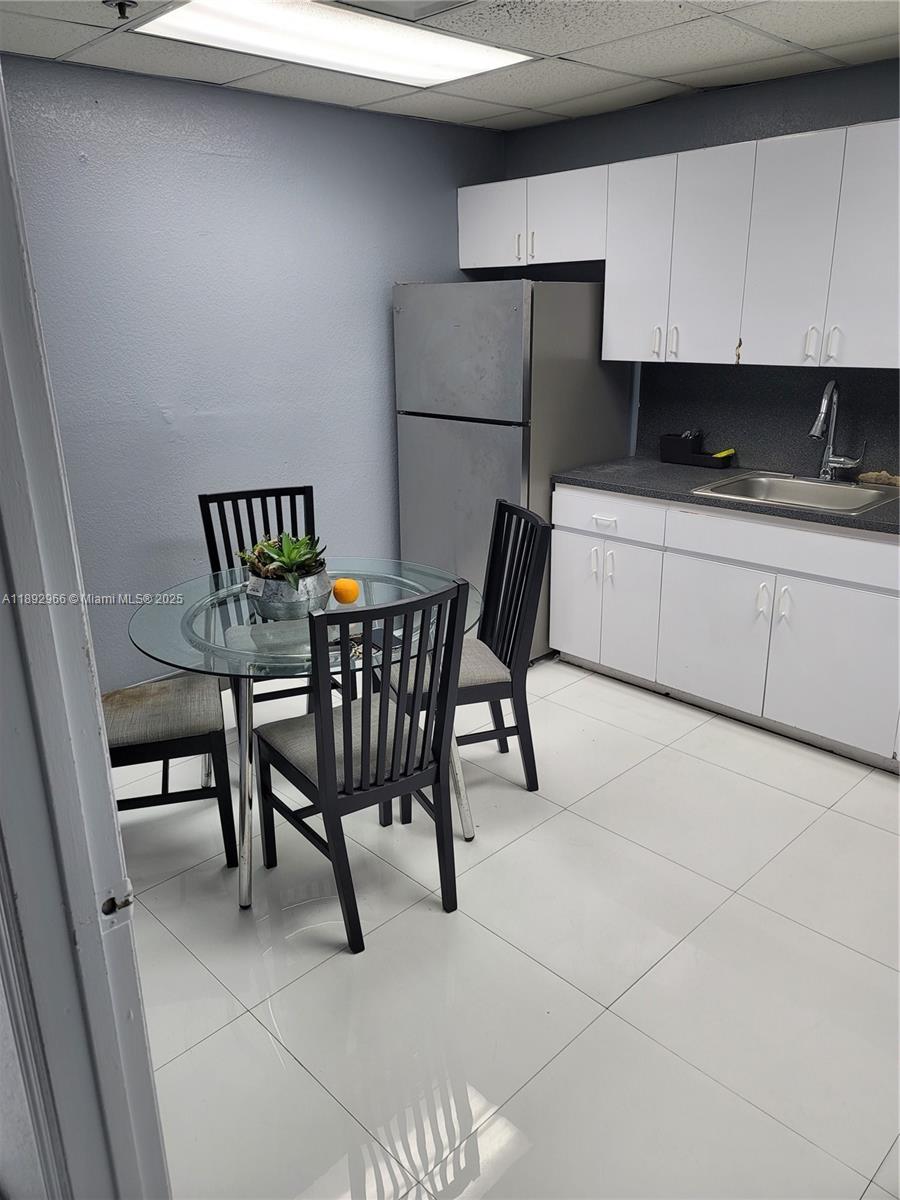 Ver detalles 3006 / sq. ft. $ 2025-10-08 0 foto