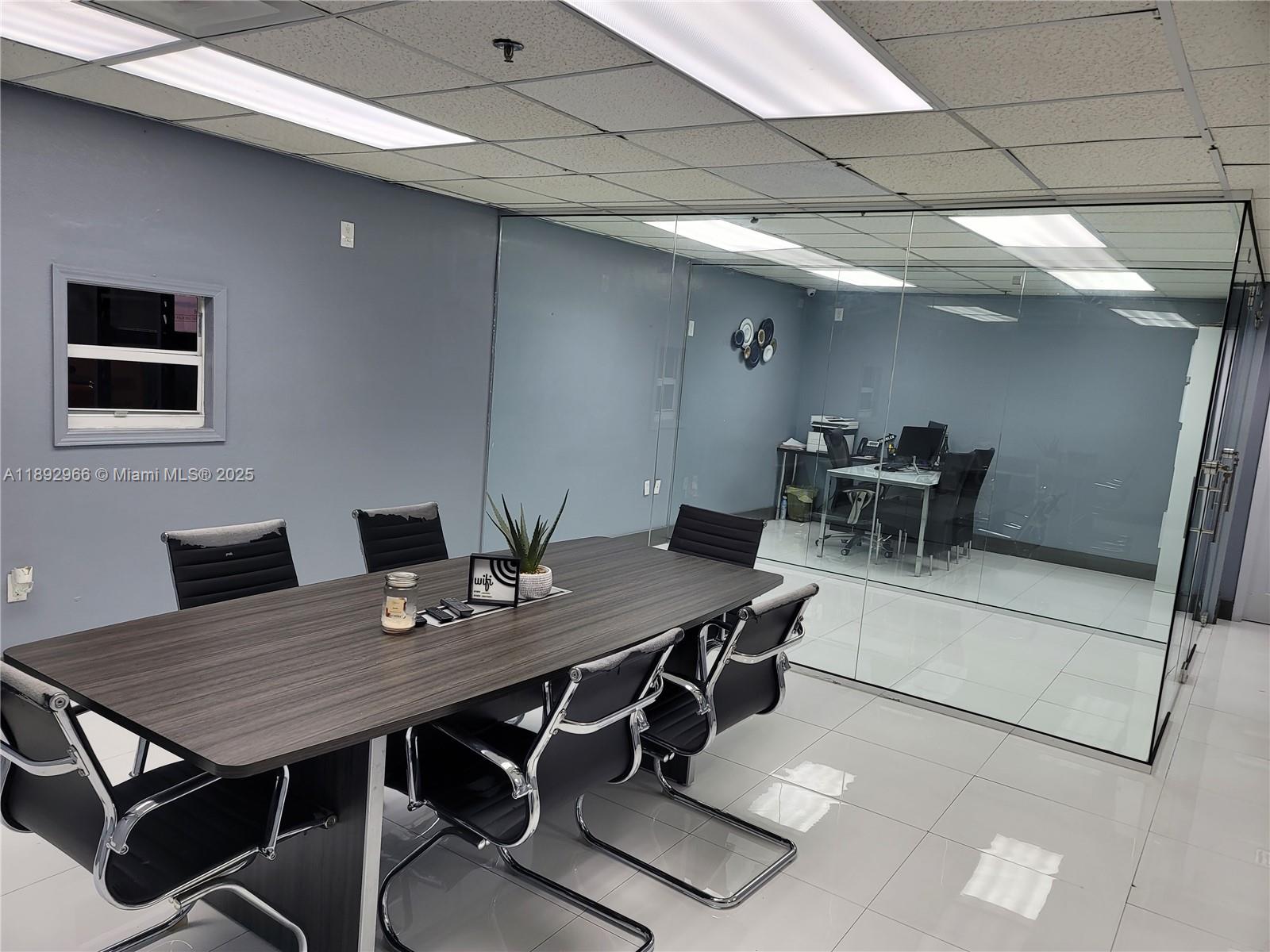Ver detalles 3006 / sq. ft. $ 2025-10-08 0 foto