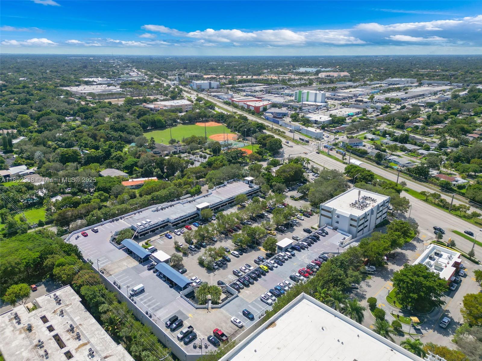 Подробнее / кв.футов $ 2025-10-08 0 Фото