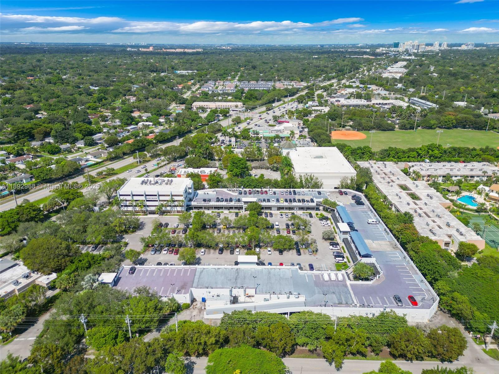 Подробнее / кв.футов $ 2025-10-08 0 Фото