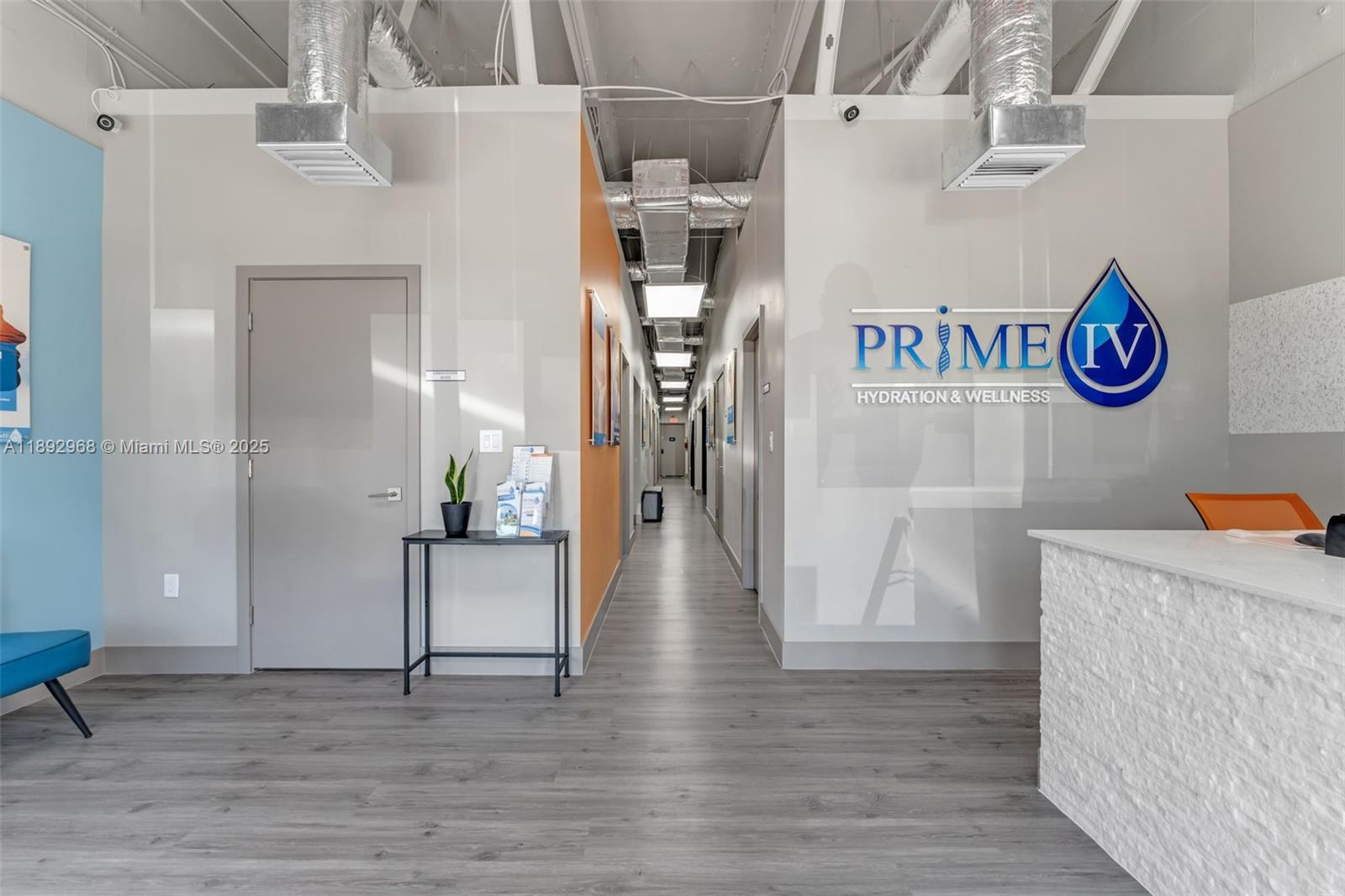 Подробнее / кв.футов $ 2025-10-08 0 Фото