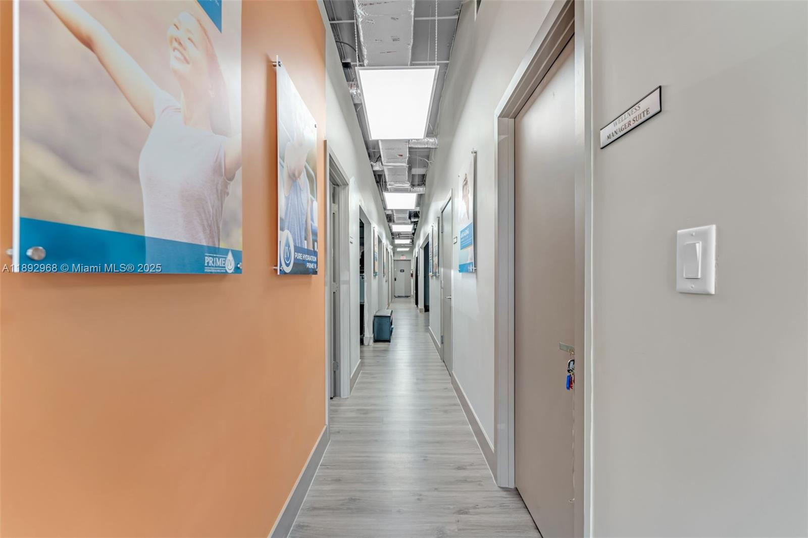 Подробнее / кв.футов $ 2025-10-08 0 Фото