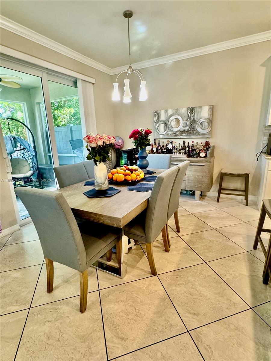 Ver detalles 1422 3 / 3 sq. ft. $ 2025-10-08 0 foto
