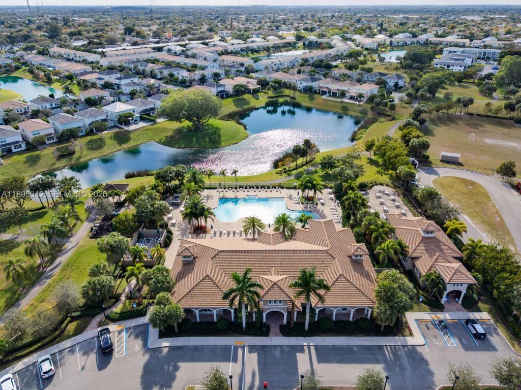 Ver detalles 1422 3 / 3 sq. ft. $ 2026-02-07 0 foto