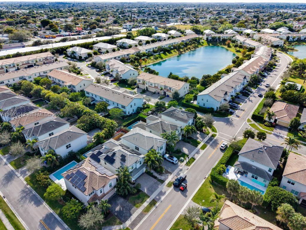 Ver detalles 1422 3 / 3 sq. ft. $ 2026-02-07 0 foto