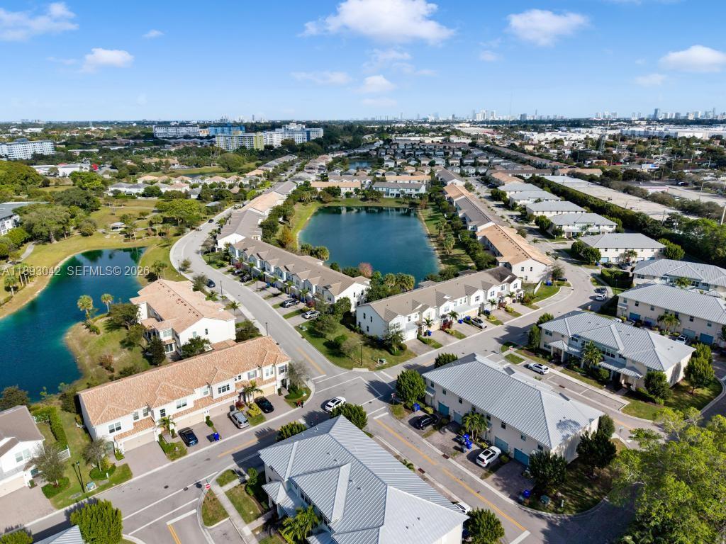 Ver detalles 1422 3 / 3 sq. ft. $ 2026-02-07 0 foto