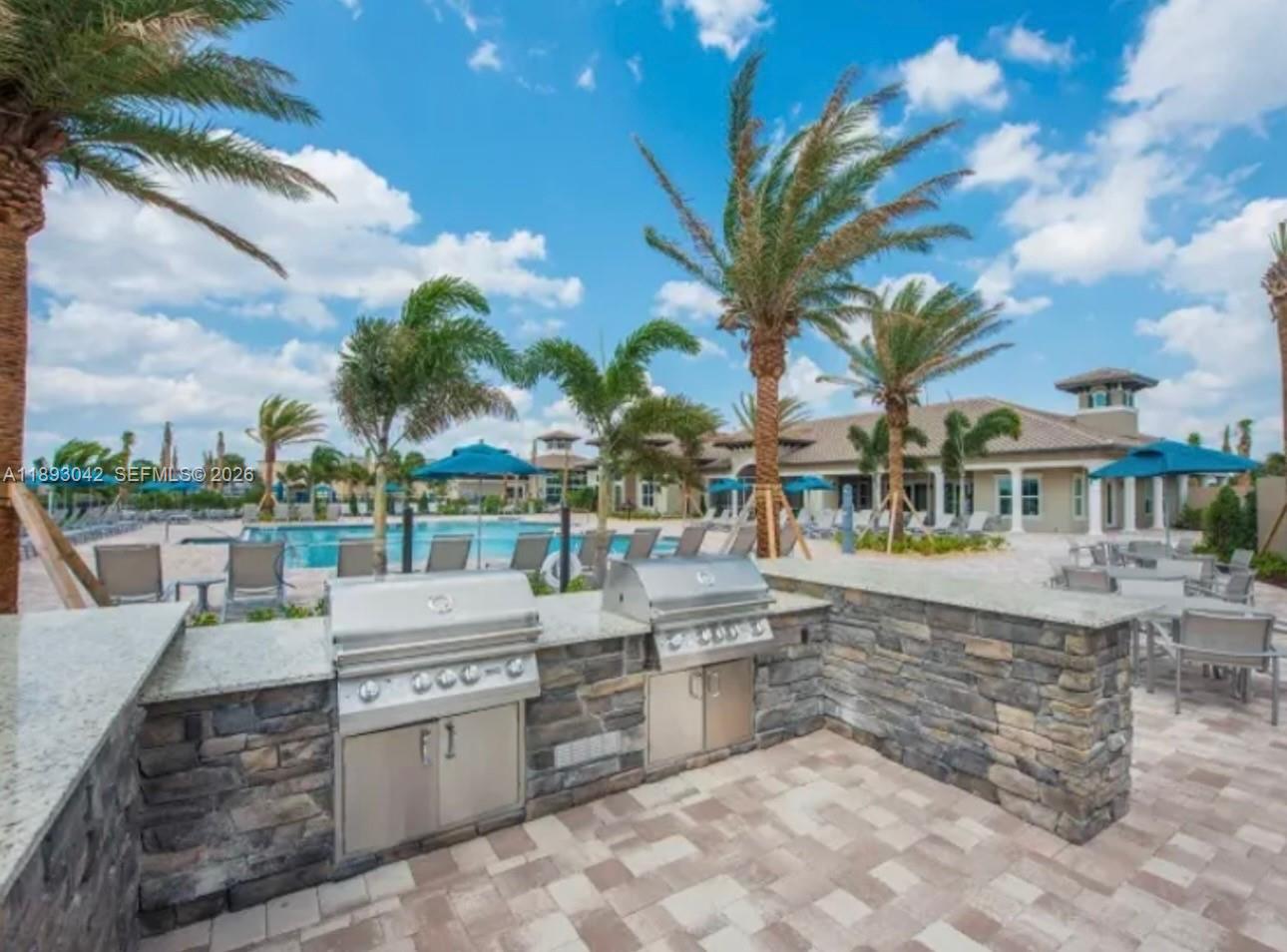 Ver detalles 1422 3 / 3 sq. ft. $ 2026-02-07 0 foto