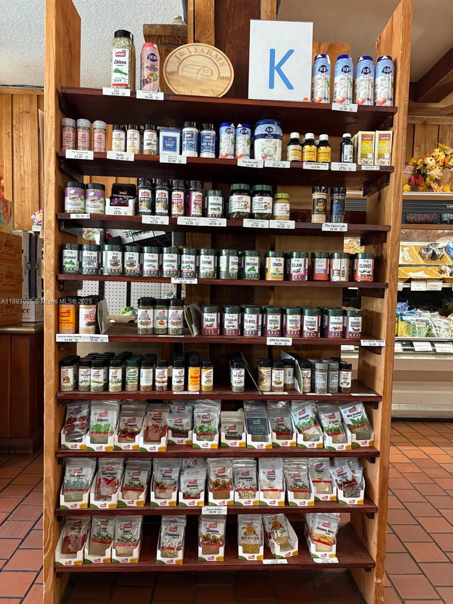 Подробнее / кв.футов $ 2025-10-29 0 Фото