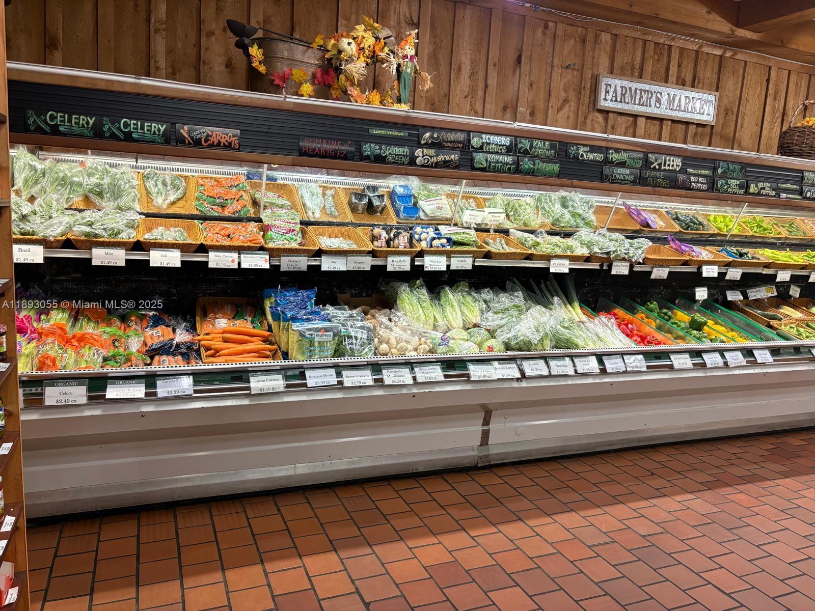 Подробнее / кв.футов $ 2025-10-29 0 Фото