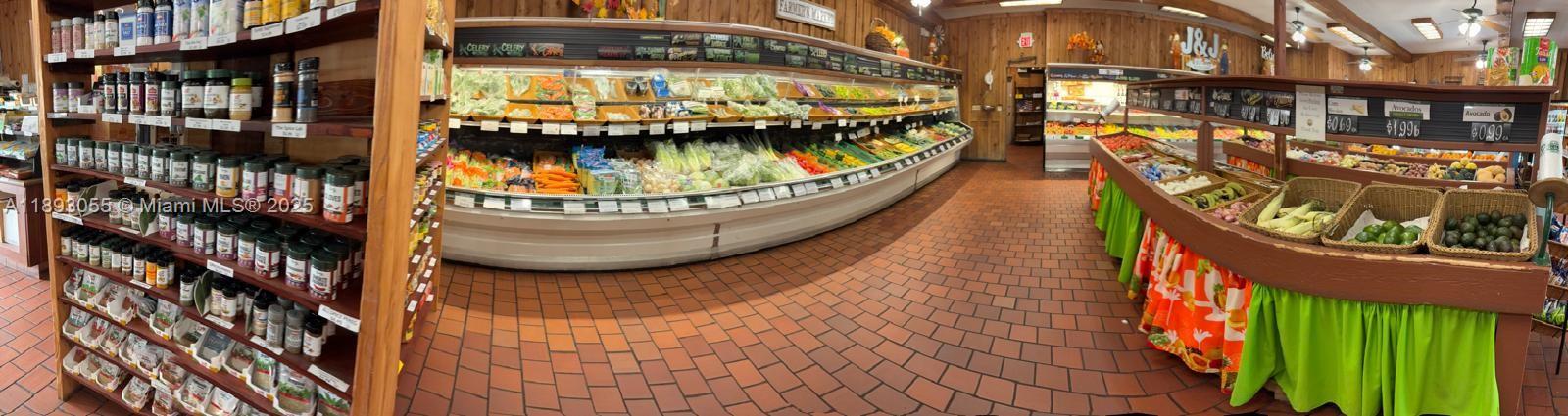 Подробнее / кв.футов $ 2025-10-29 0 Фото