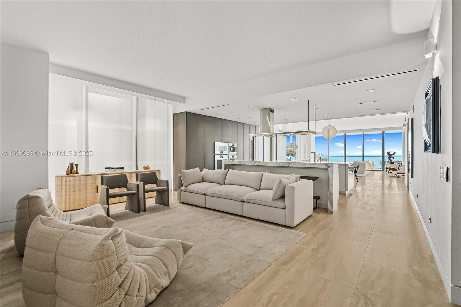 See details 1001 4 / 6 3252 sq. ft. $ 2025-10-08 0 Photo