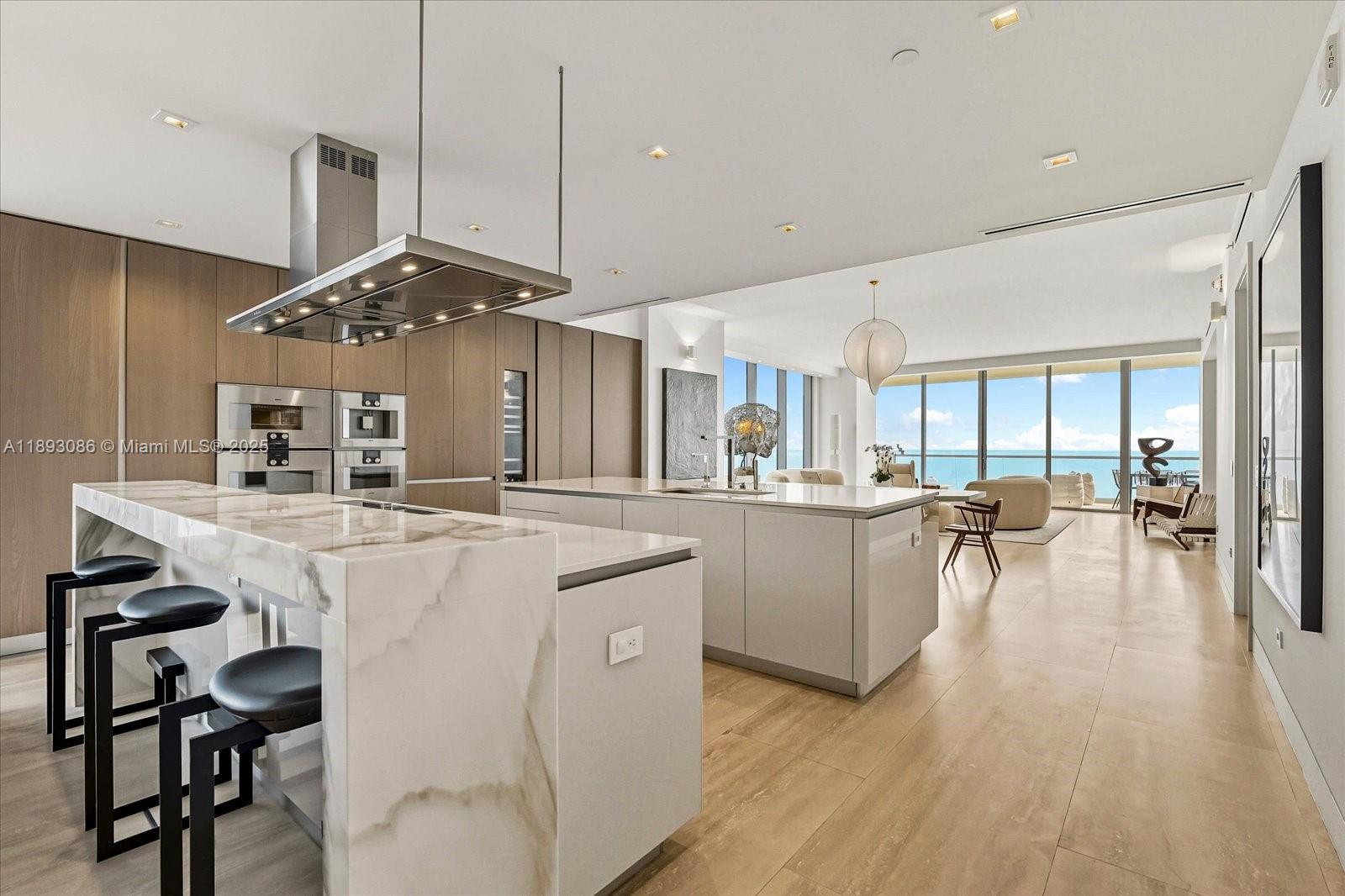 See details 1001 4 / 6 3252 sq. ft. $ 2025-10-08 0 Photo