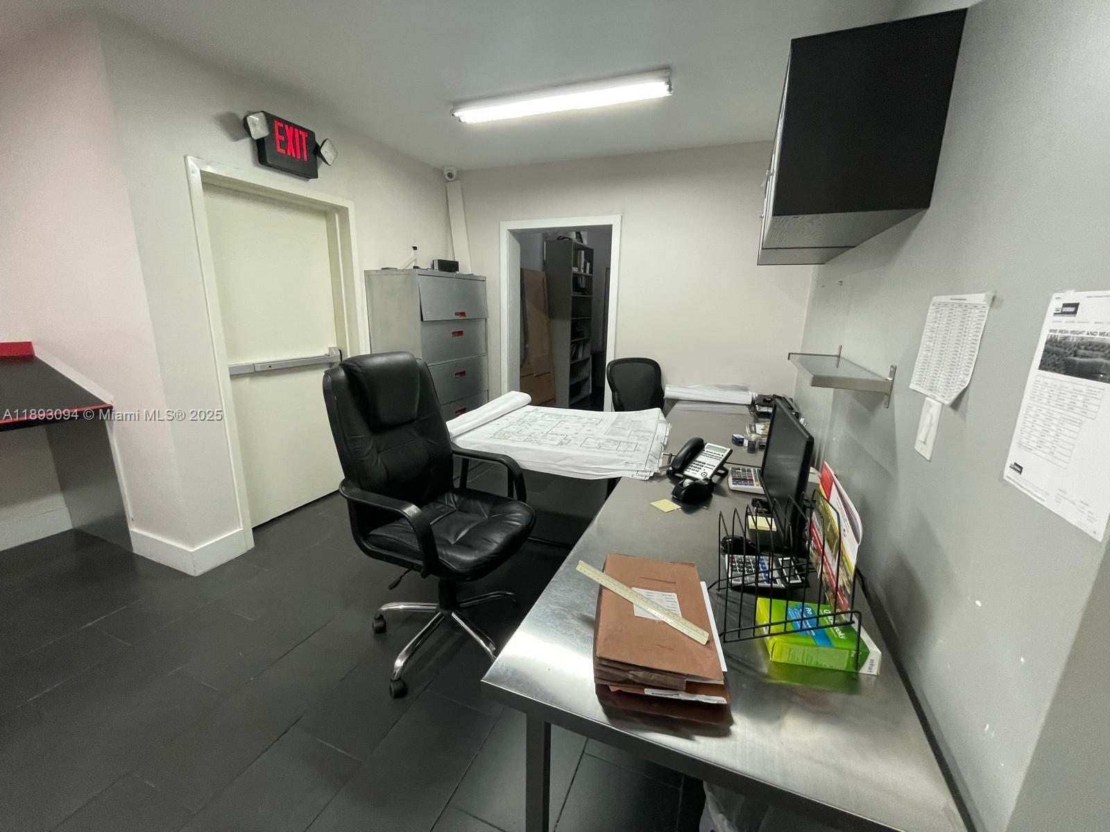 1-C  /   sq. ft. $ 2025-10-08 0 foto